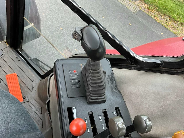 1997 case international 5150 pro vierwielaangedreven landbouwtractor - afbeelding 38 van  47