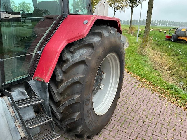 1997 case international 5150 pro vierwielaangedreven landbouwtractor - afbeelding 6 van  44