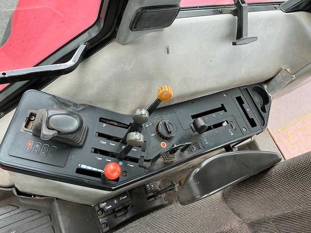 1997 case international 5150 pro vierwielaangedreven landbouwtractor - afbeelding 33 van  44