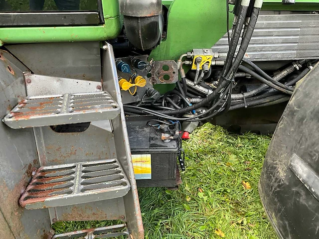 1997 fendt favorit 514 c turboshift vierwielaangedreven landbouwtractor met voorlader - afbeelding 22 van  44