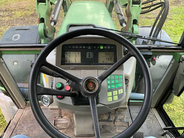 1997 fendt favorit 514 c turboshift vierwielaangedreven landbouwtractor met voorlader - afbeelding 28 van  44