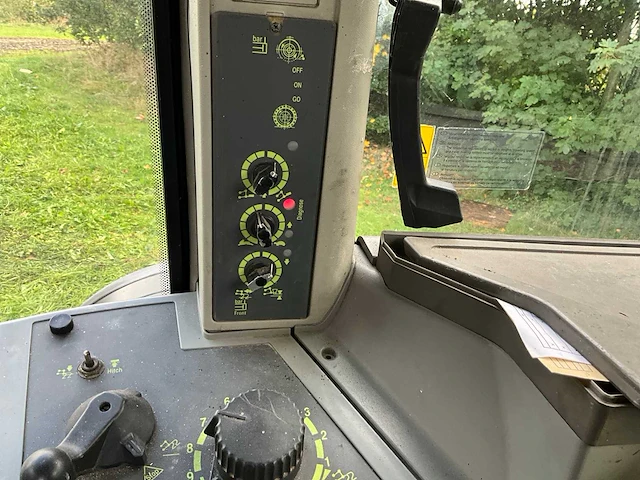 1997 fendt favorit 514 c turboshift vierwielaangedreven landbouwtractor met voorlader - afbeelding 32 van  44