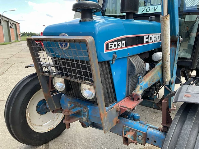 1997 ford 5030 tweewielaangedreven landbouwtractor - afbeelding 9 van  42