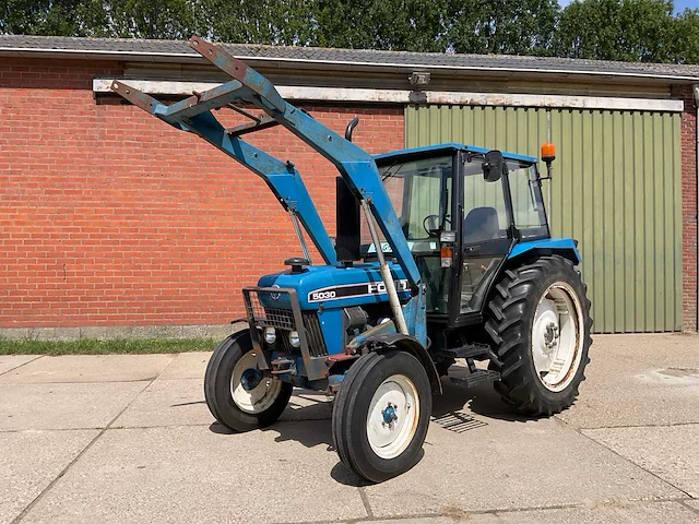 1997 ford 5030 tweewielaangedreven landbouwtractor - afbeelding 12 van  42