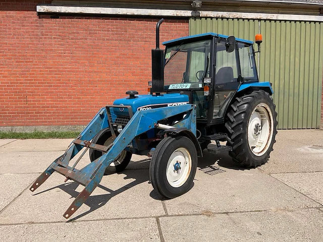 1997 ford 5030 tweewielaangedreven landbouwtractor - afbeelding 23 van  42