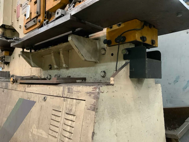 1997 geka hydracrop 110/sd pons- en knipmachine - afbeelding 5 van  17