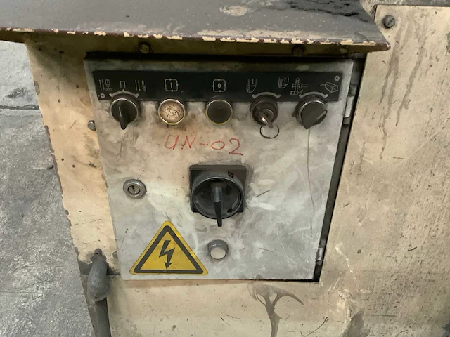1997 geka hydracrop 110/sd pons- en knipmachine - afbeelding 8 van  17
