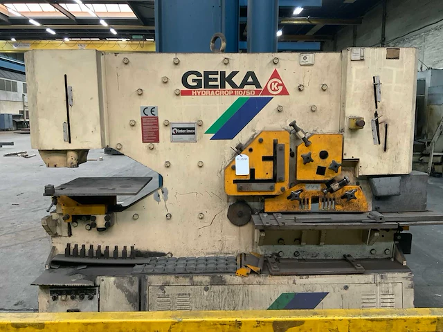 1997 geka hydracrop 110/sd pons- en knipmachine - afbeelding 12 van  17