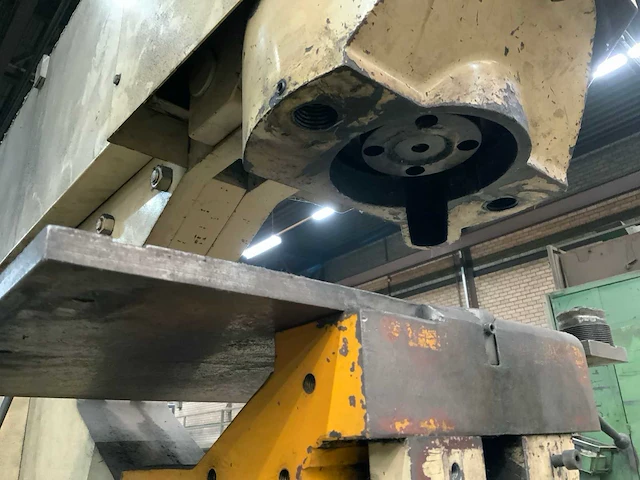 1997 geka hydracrop 110/sd pons- en knipmachine - afbeelding 14 van  17