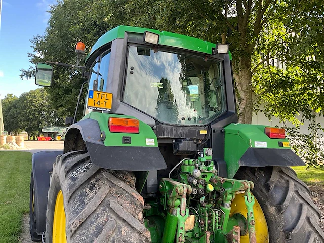1997 john deere 6800 vierwielaangedreven landbouwtractor - afbeelding 3 van  32