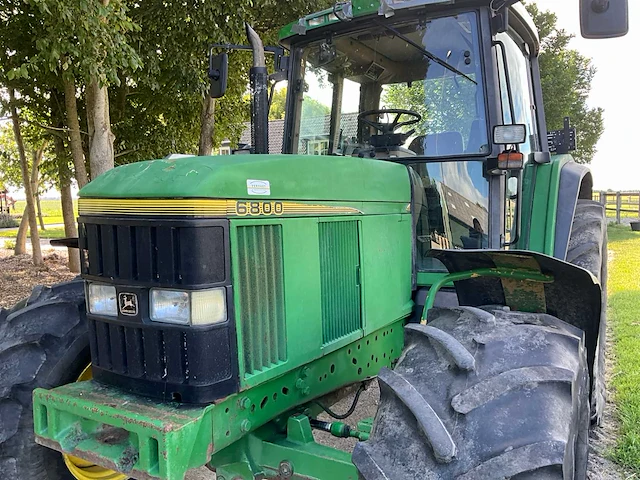 1997 john deere 6800 vierwielaangedreven landbouwtractor - afbeelding 4 van  32