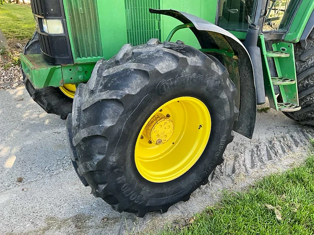 1997 john deere 6800 vierwielaangedreven landbouwtractor - afbeelding 8 van  32