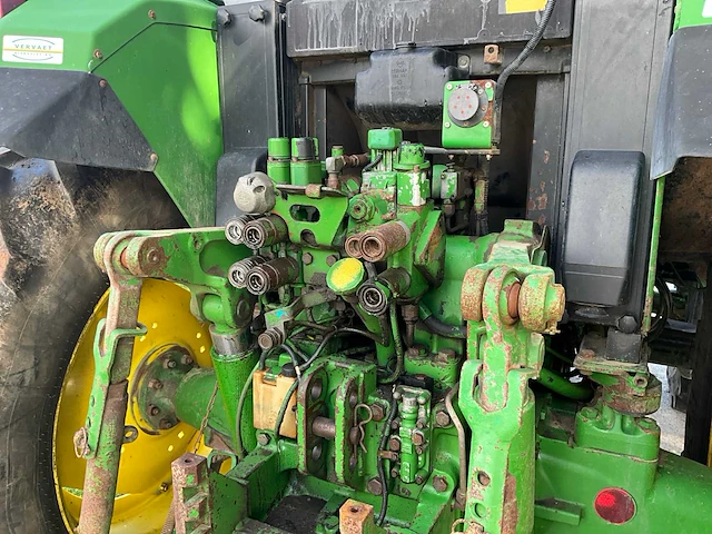 1997 john deere 6800 vierwielaangedreven landbouwtractor - afbeelding 14 van  32