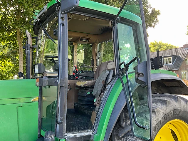 1997 john deere 6800 vierwielaangedreven landbouwtractor - afbeelding 16 van  32