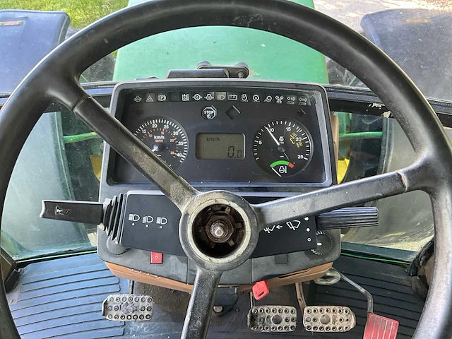1997 john deere 6800 vierwielaangedreven landbouwtractor - afbeelding 19 van  32