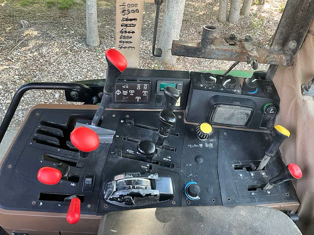 1997 john deere 6800 vierwielaangedreven landbouwtractor - afbeelding 21 van  32