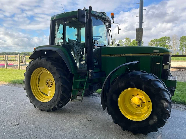 1997 john deere 6800 vierwielaangedreven landbouwtractor - afbeelding 29 van  32