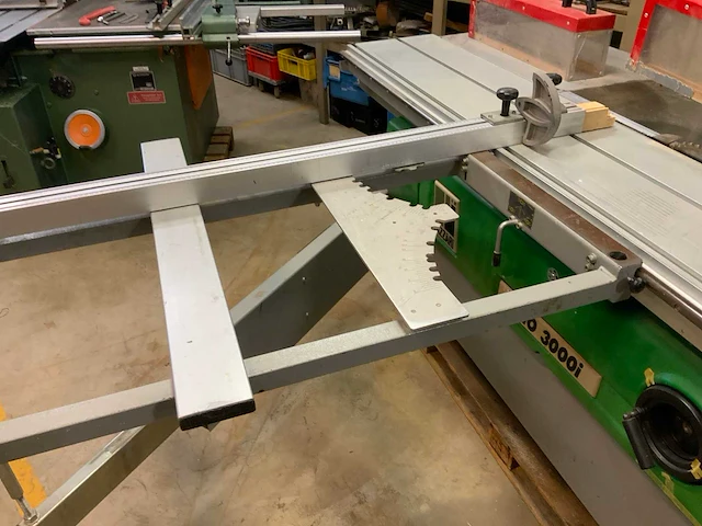 1997 lazzari juno 3000i formaatcirkelzaagmachine - afbeelding 5 van  10