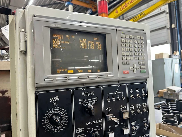 1997 leadwell vmc-40 cnc freesmachine - afbeelding 6 van  8