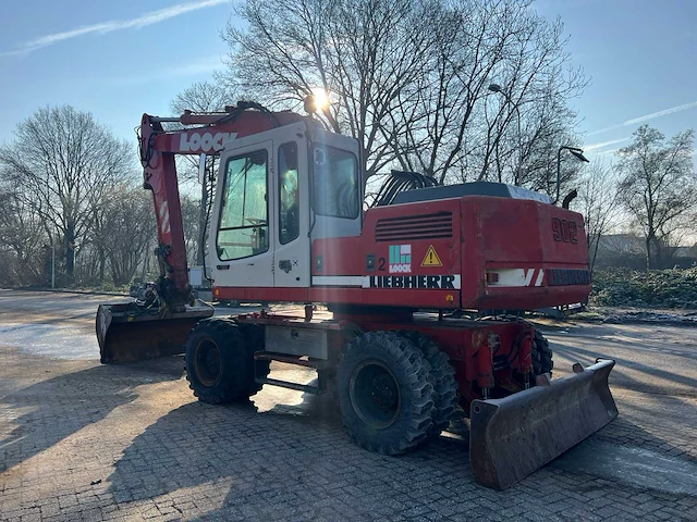 1997 liebherr a902 banden graafmachine - afbeelding 11 van  17