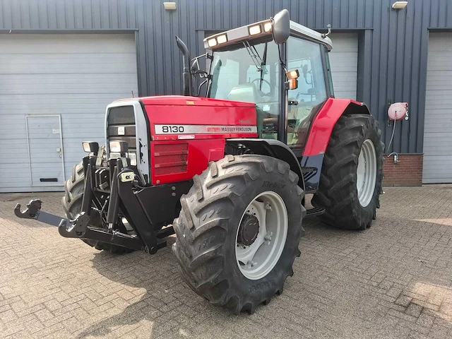 1997 massey ferguson 8130 dynashift vierwielaangedreven landbouwtractor - afbeelding 1 van  23