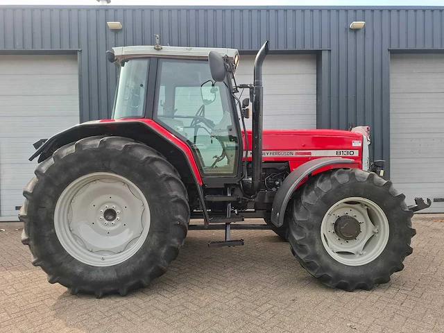 1997 massey ferguson 8130 dynashift vierwielaangedreven landbouwtractor - afbeelding 18 van  23