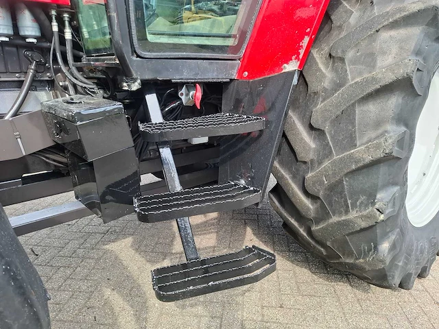 1997 massey ferguson 8130 dynashift vierwielaangedreven landbouwtractor - afbeelding 23 van  23