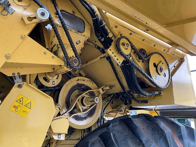 1997 new holland tx 68 maaidorser - afbeelding 15 van  52