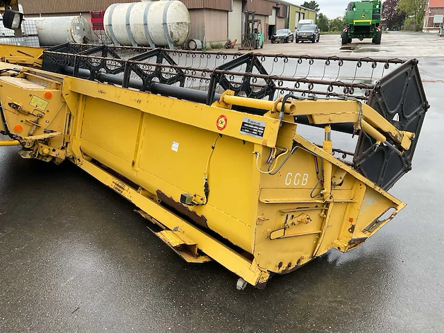 1997 new holland tx 68 maaidorser - afbeelding 27 van  52