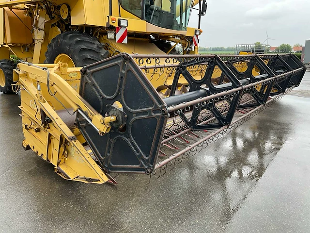 1997 new holland tx 68 maaidorser - afbeelding 28 van  52
