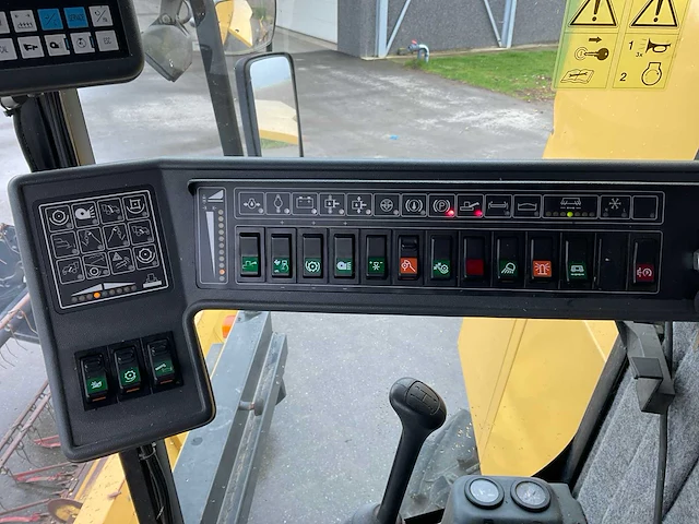 1997 new holland tx 68 maaidorser - afbeelding 40 van  52