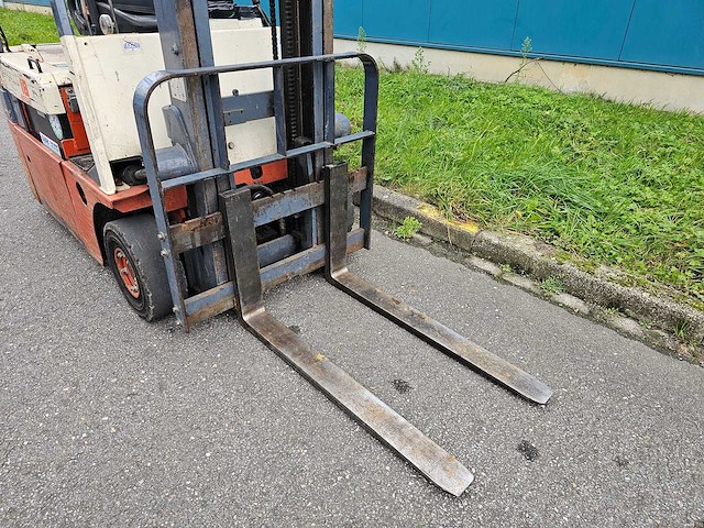 1997 nissan n01l18u vorkheftruck - afbeelding 19 van  21