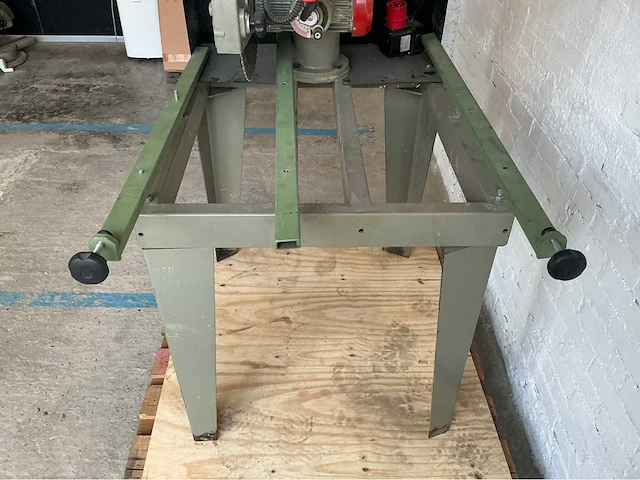 1997 omga radial 600 p3s afkortcirkelzaagmachine - afbeelding 13 van  16
