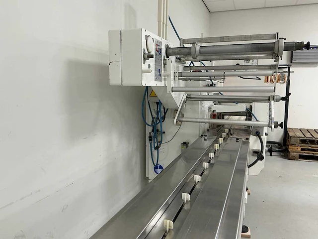 1997 record panda 2000 flowpack verpakkingsmachine - afbeelding 8 van  23