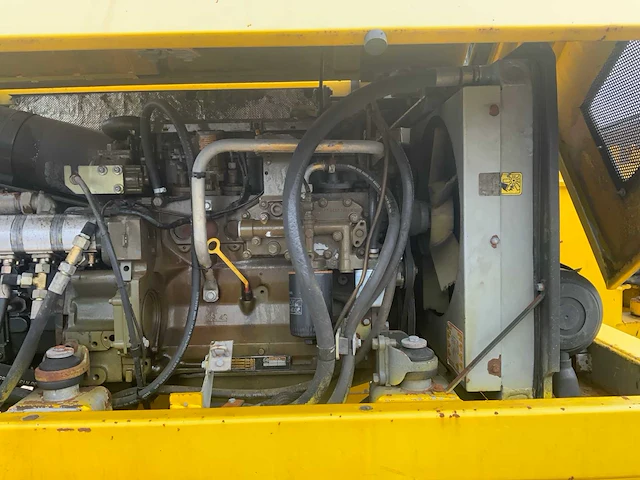 1997 schaeff hml 41 banden graafmachine - afbeelding 6 van  35