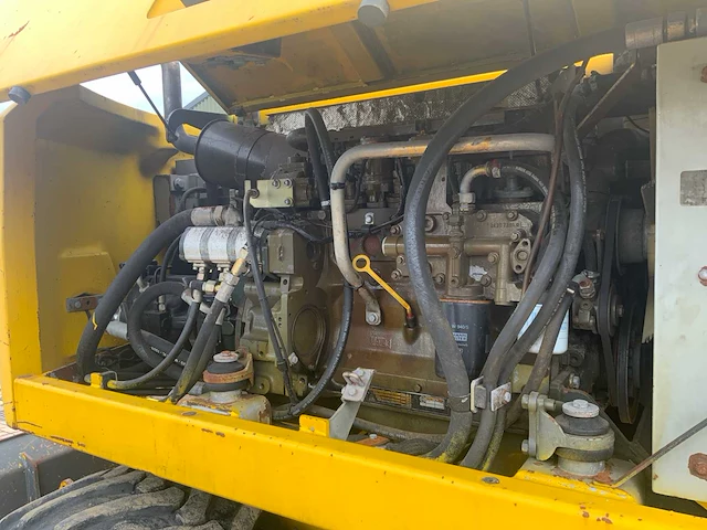1997 schaeff hml 41 banden graafmachine - afbeelding 7 van  35
