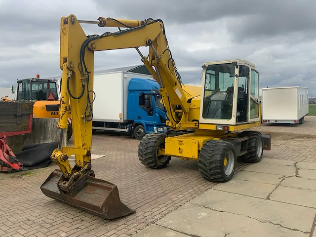 1997 schaeff hml 41 banden graafmachine - afbeelding 30 van  35