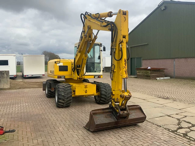 1997 schaeff hml 41 banden graafmachine - afbeelding 32 van  35