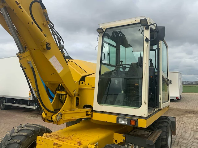1997 schaeff hml 41 banden graafmachine - afbeelding 33 van  35