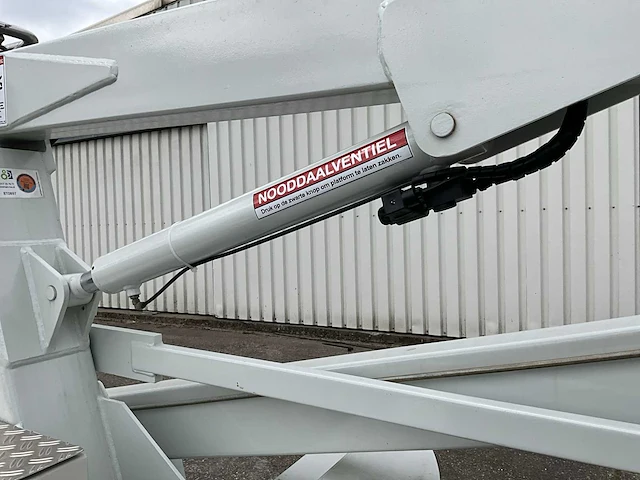 1997 skyhigh st 120 kniktelescoop hoogwerker - afbeelding 16 van  16