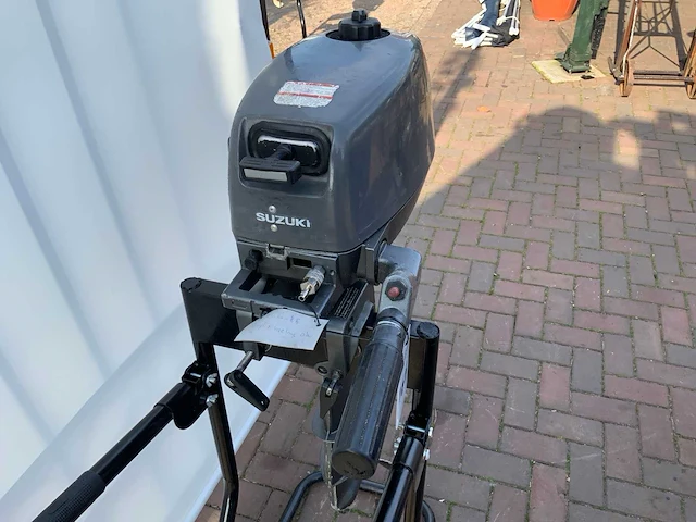 1997 suzuki dt 4 buitenboordmotor - afbeelding 3 van  9