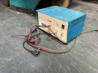 1997 tennant 210-e zelfrijdende veegmachine - afbeelding 7 van  12