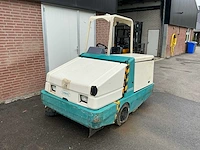 1997 tennant 355e zelfrijdende veegmachine - afbeelding 1 van  17