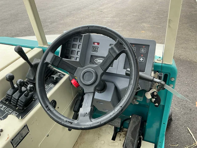 1997 tennant 355e zelfrijdende veegmachine - afbeelding 16 van  17