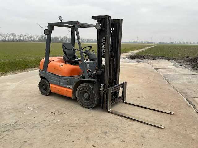 1997 toyota 6fd-25 vorkheftruck - afbeelding 9 van  15