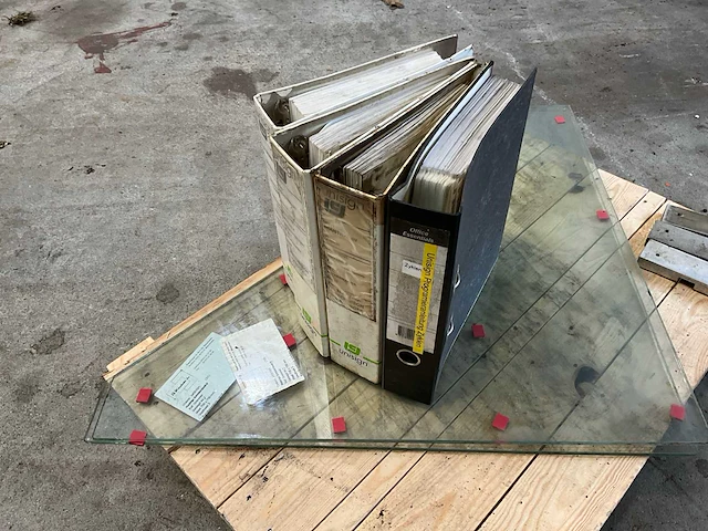 1997 unisign uv4 cnc-freesmachine - afbeelding 17 van  29