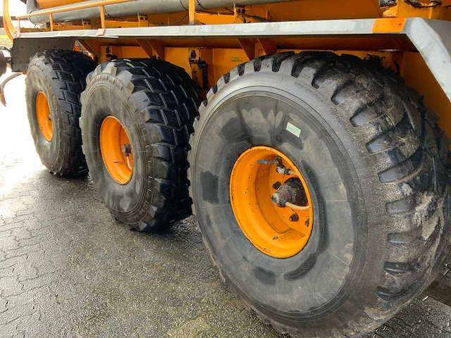 1997 veenhuis 28000 mesttank - afbeelding 36 van  44