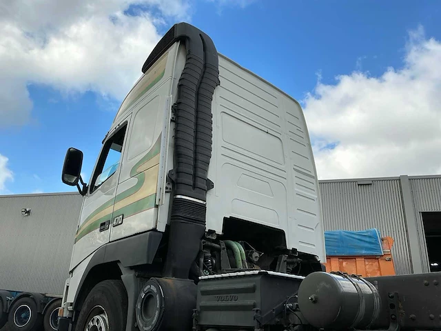 1997 volvo fh16 vrachtwagen - afbeelding 32 van  35