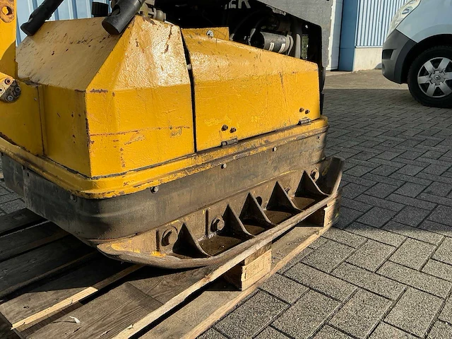 1997 wacker dpu 100-70 trilplaat - afbeelding 11 van  14