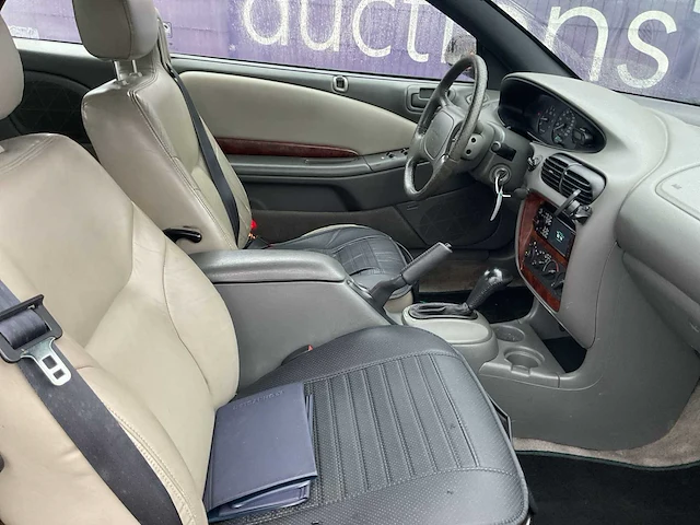 1998 - chrysler - stratus - 2.5i v6 lx conv. - personenauto - afbeelding 12 van  14